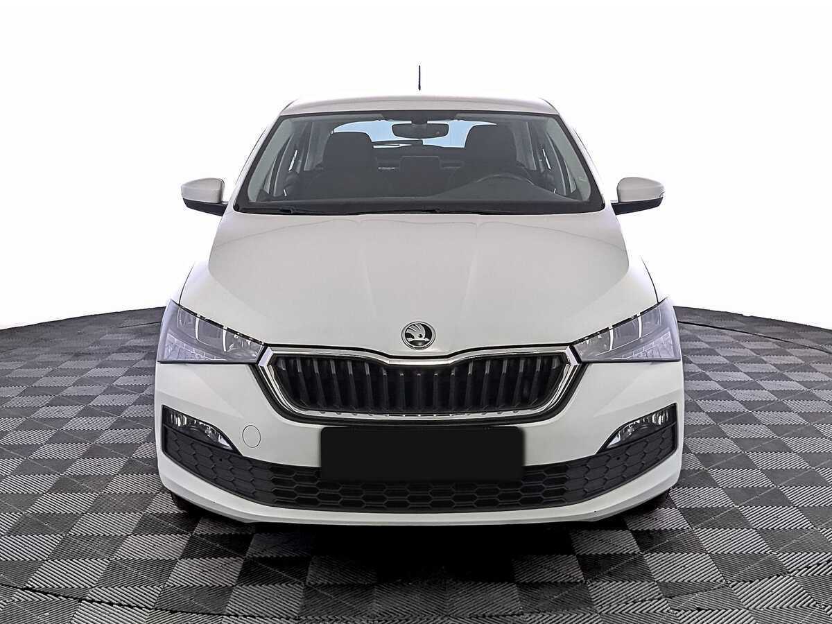 Купить Skoda Rapid с пробегом. Фото: #1