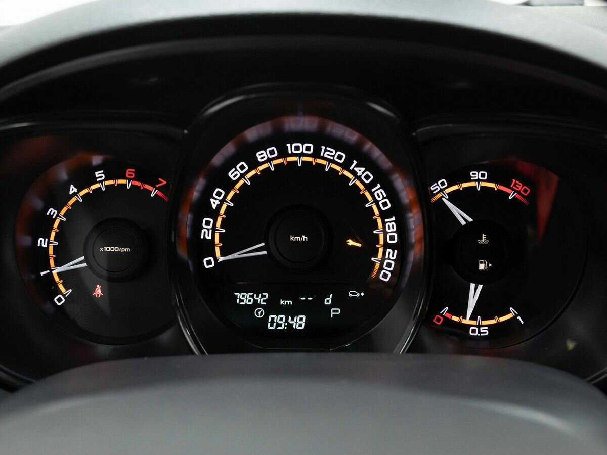 Купить Lada (ВАЗ) Vesta с пробегом. Фото: #16