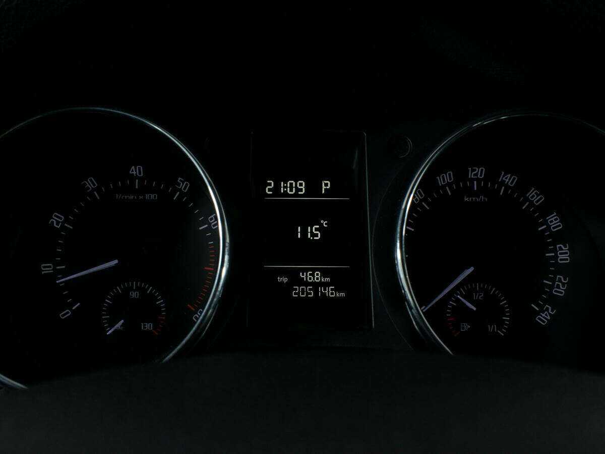 Купить Skoda Yeti с пробегом. Фото: #10