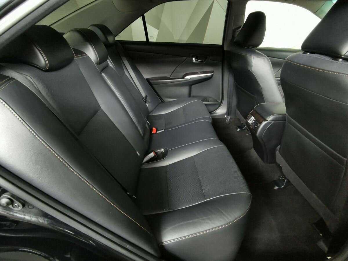 Купить Toyota Camry с пробегом. Фото: #11