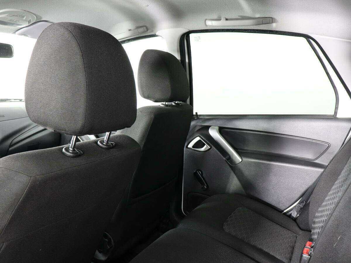 Купить Lada (ВАЗ) Granta с пробегом. Фото: #11