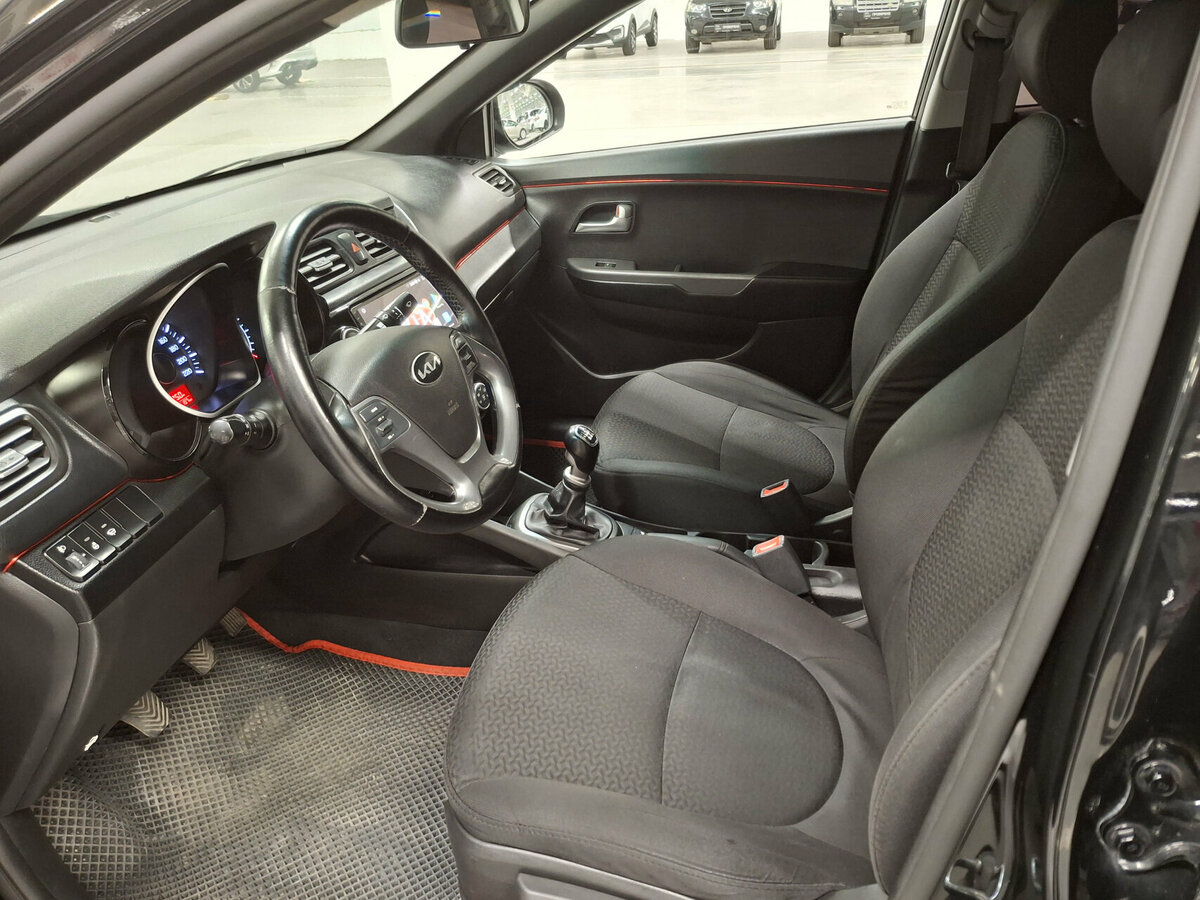 Купить Kia Rio с пробегом. Фото: #15