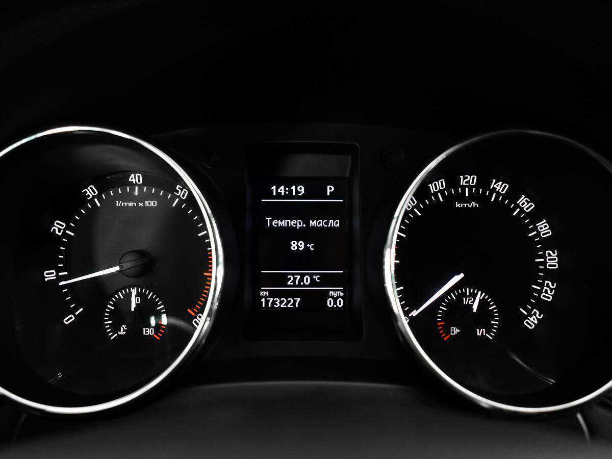 Купить Skoda Yeti с пробегом. Фото: #10