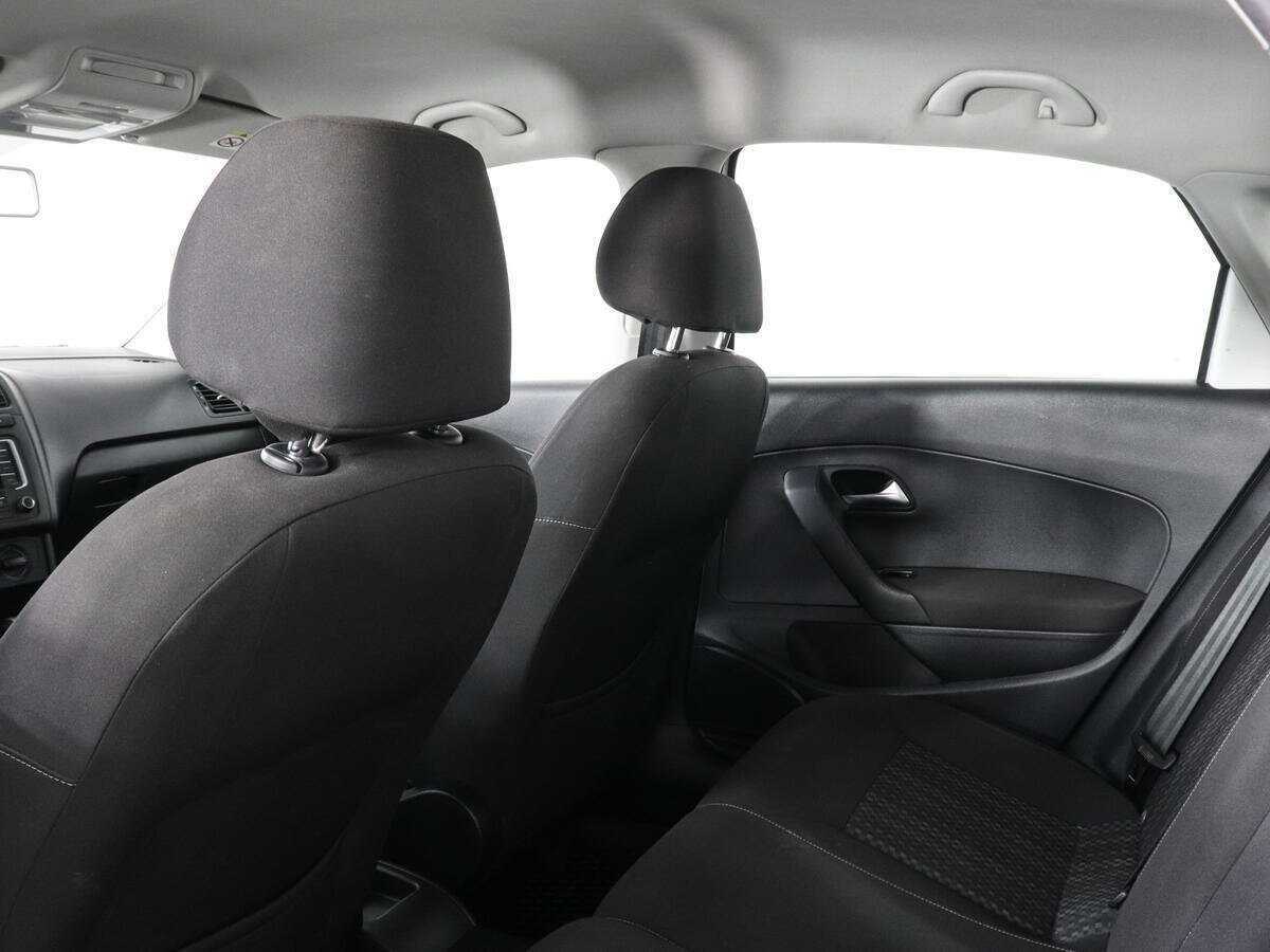 Купить Volkswagen Polo с пробегом. Фото: #11