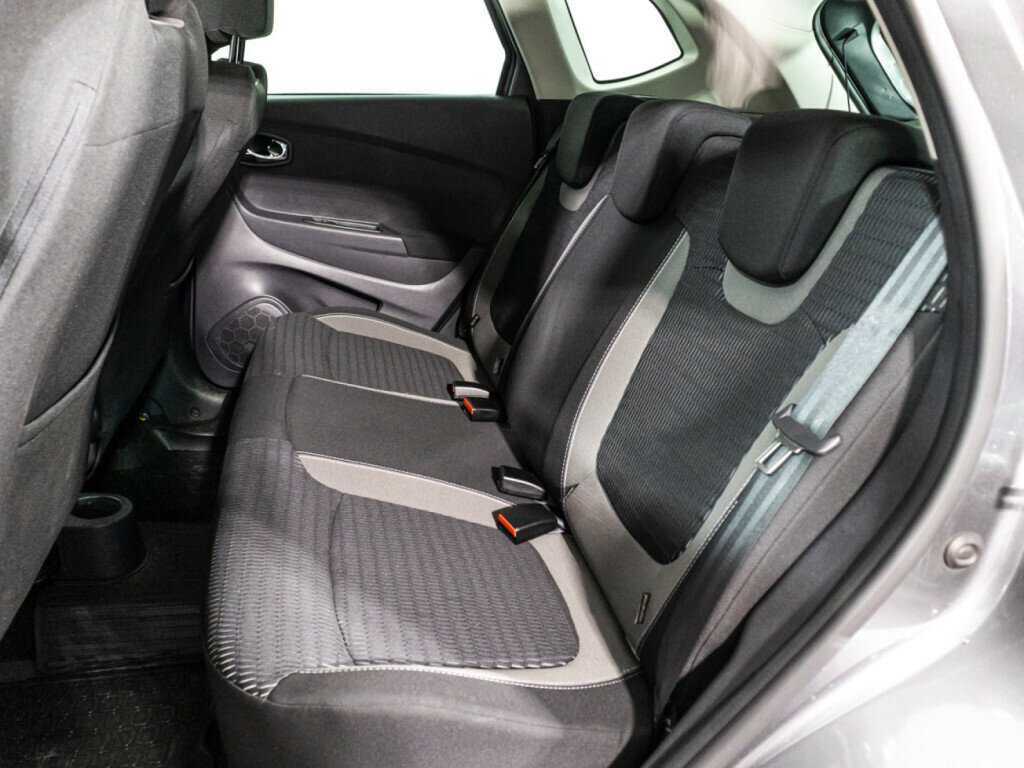 Купить Renault Kaptur с пробегом. Фото: #9