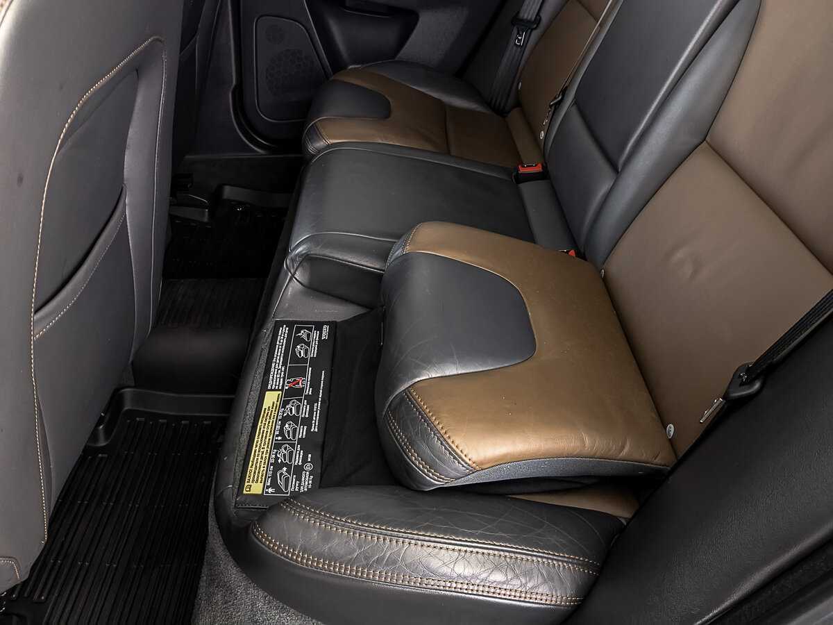 Купить Volvo XC60 с пробегом. Фото: #27