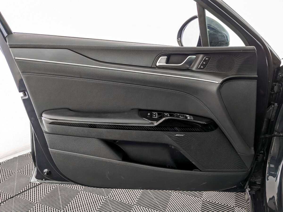 Купить Kia K5 с пробегом. Фото: #14