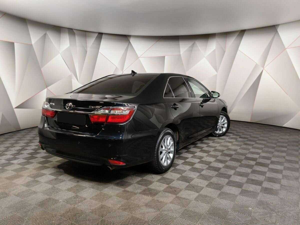 Купить Toyota Camry с пробегом. Фото: #1