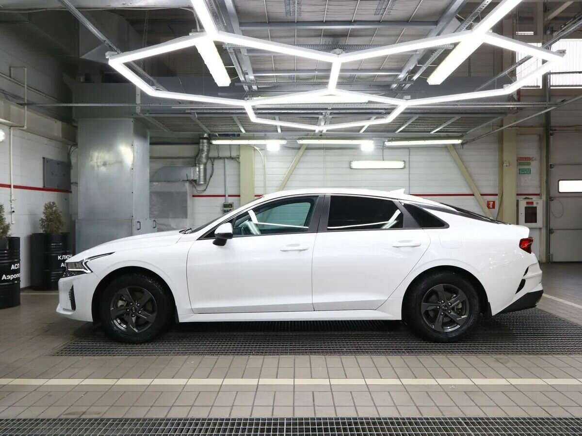 Купить Kia K5 с пробегом. Фото: #4