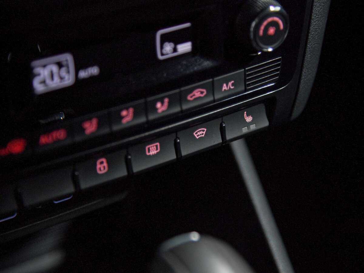 Купить Volkswagen Polo с пробегом. Фото: #12