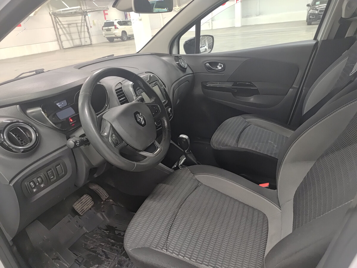 Купить Renault Kaptur с пробегом. Фото: #15