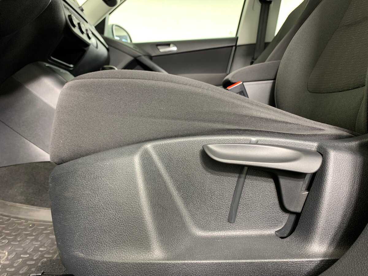 Купить Volkswagen Tiguan с пробегом. Фото: #16