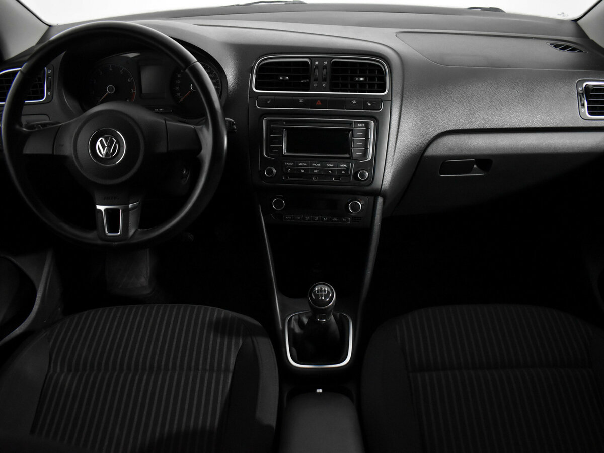 Купить Volkswagen Polo с пробегом. Фото: #12
