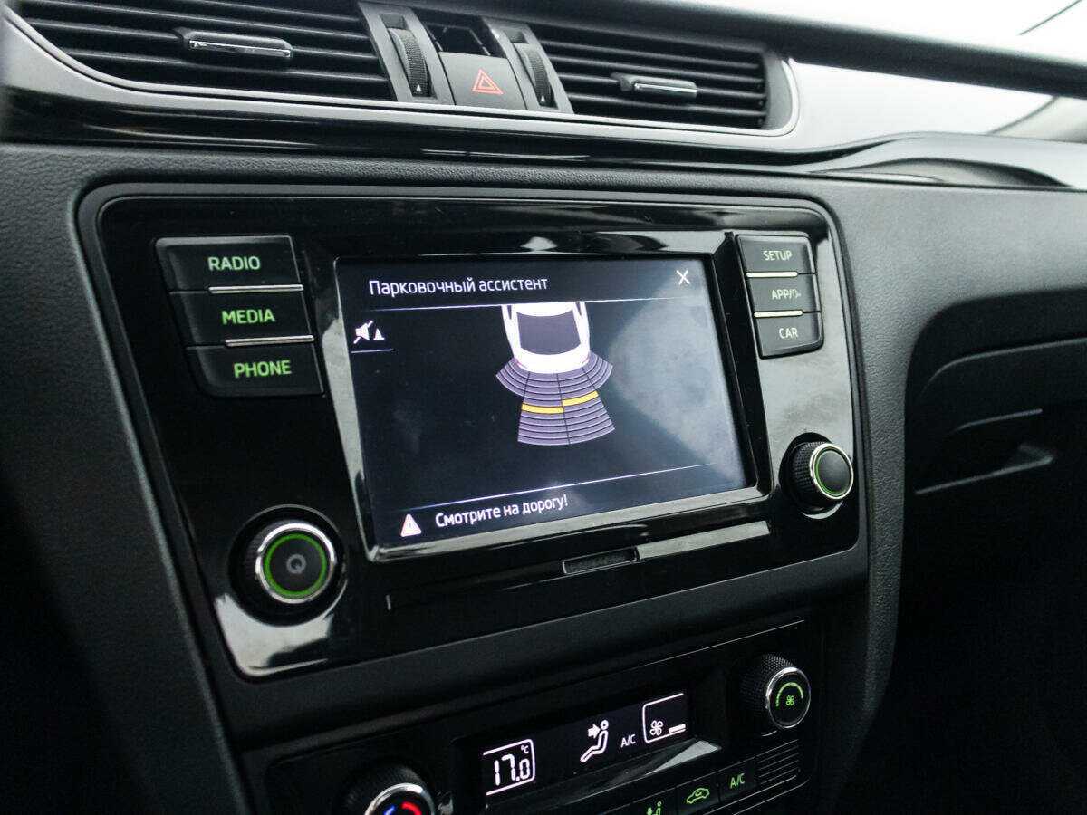 Купить Skoda Rapid с пробегом. Фото: #13