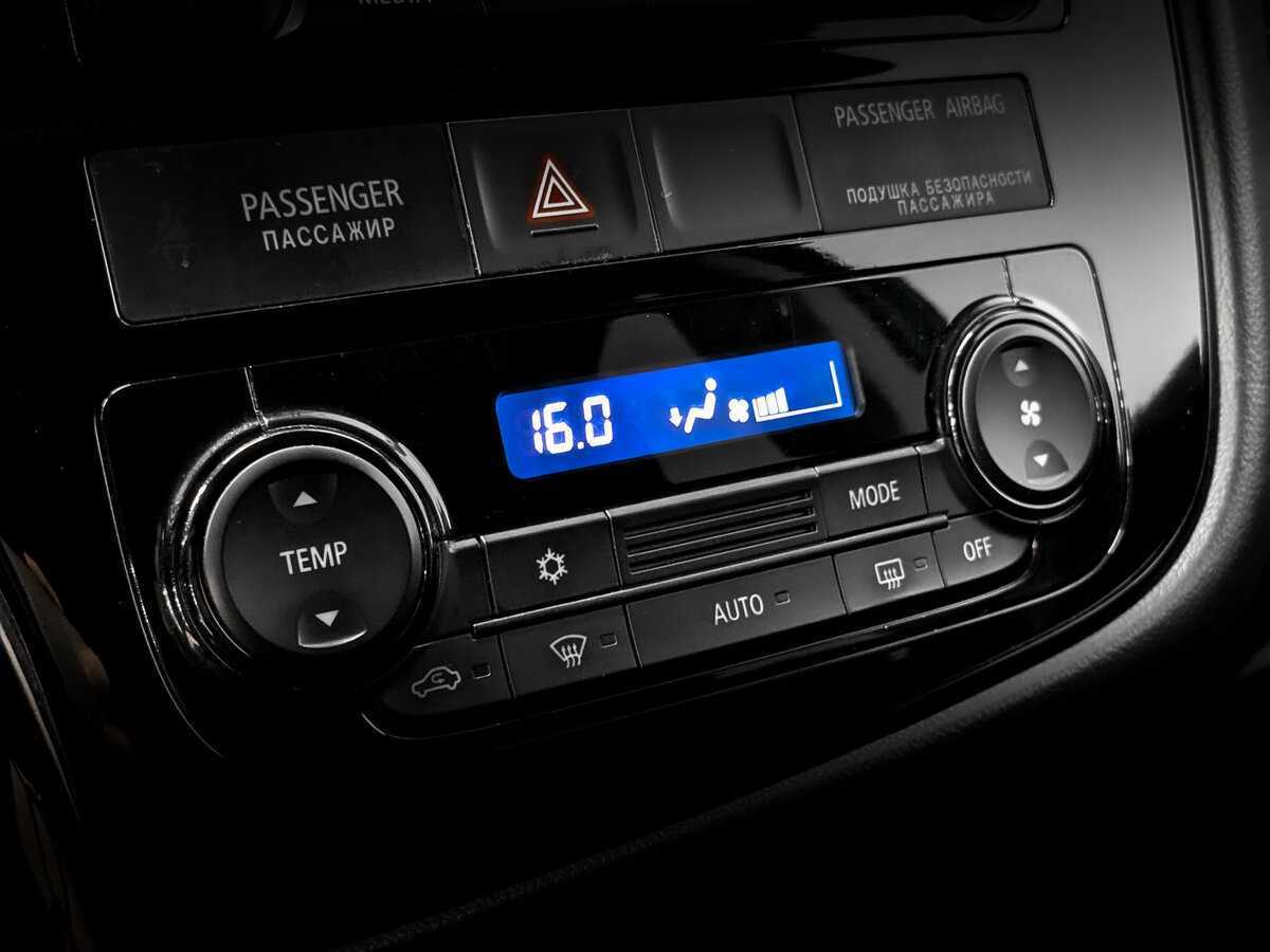 Купить Mitsubishi Outlander с пробегом. Фото: #24