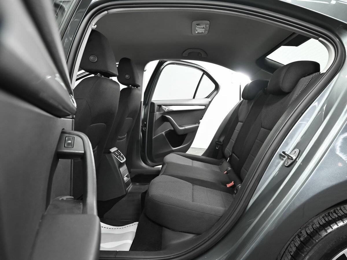 Купить Skoda Octavia с пробегом. Фото: #14