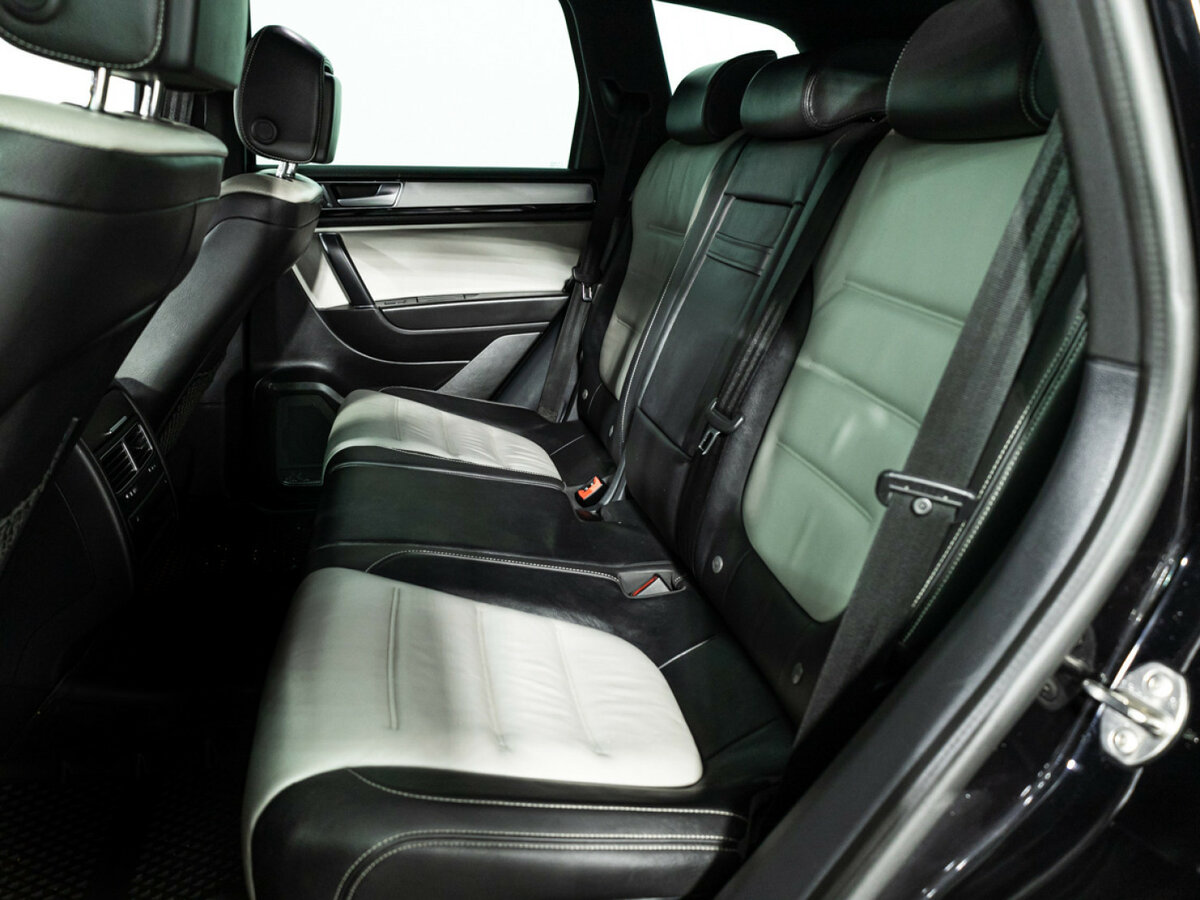 Купить Volkswagen Touareg с пробегом. Фото: #7