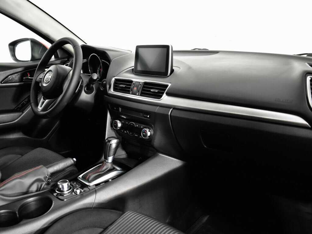 Купить Mazda 3 с пробегом. Фото: #8