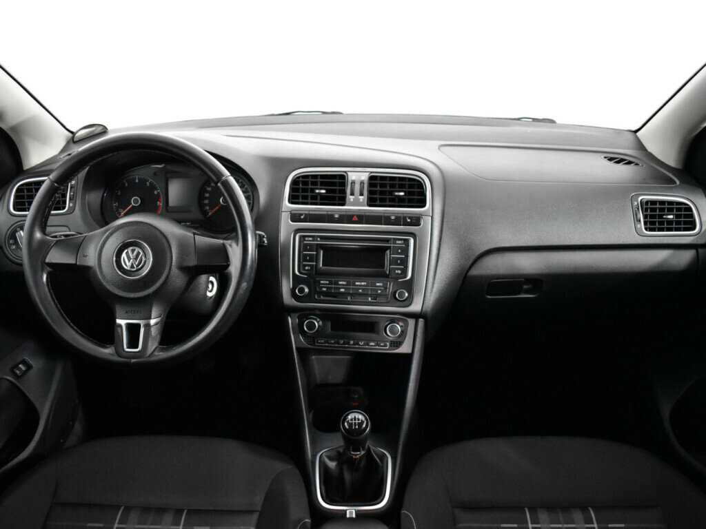 Купить Volkswagen Polo с пробегом. Фото: #11