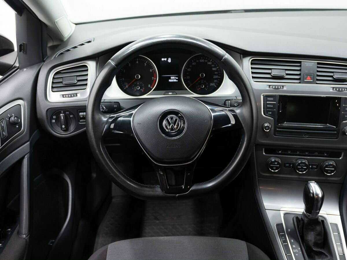 Купить Volkswagen Golf с пробегом. Фото: #15