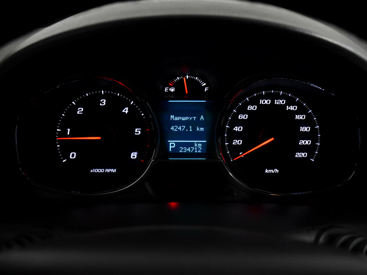 Купить Chevrolet Captiva с пробегом. Фото: #17