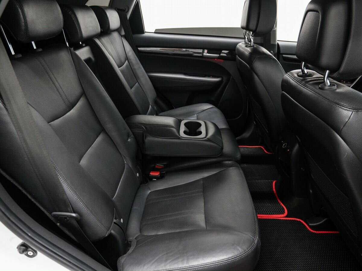 Купить Kia Sorento с пробегом. Фото: #8