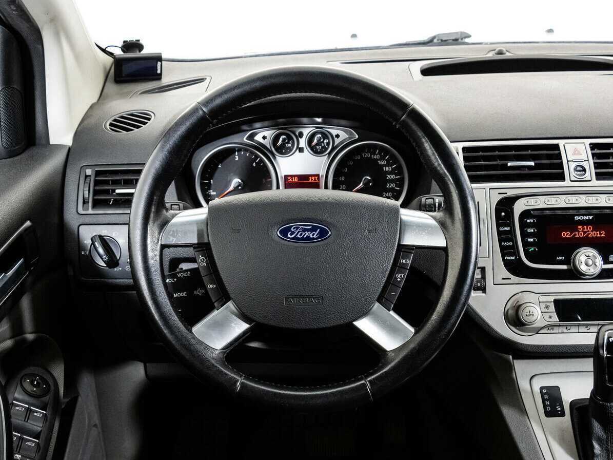 Купить Ford Kuga с пробегом. Фото: #12
