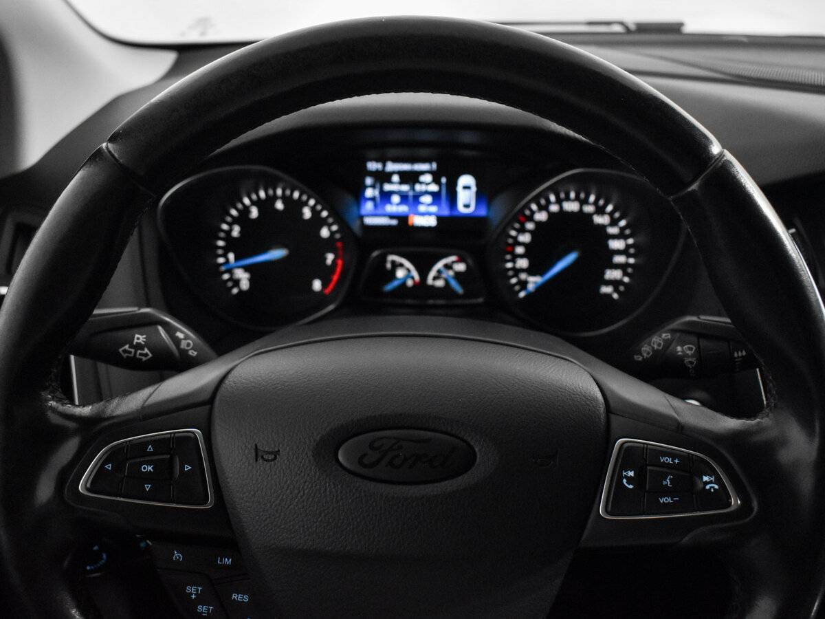 Купить Ford Focus с пробегом. Фото: #17