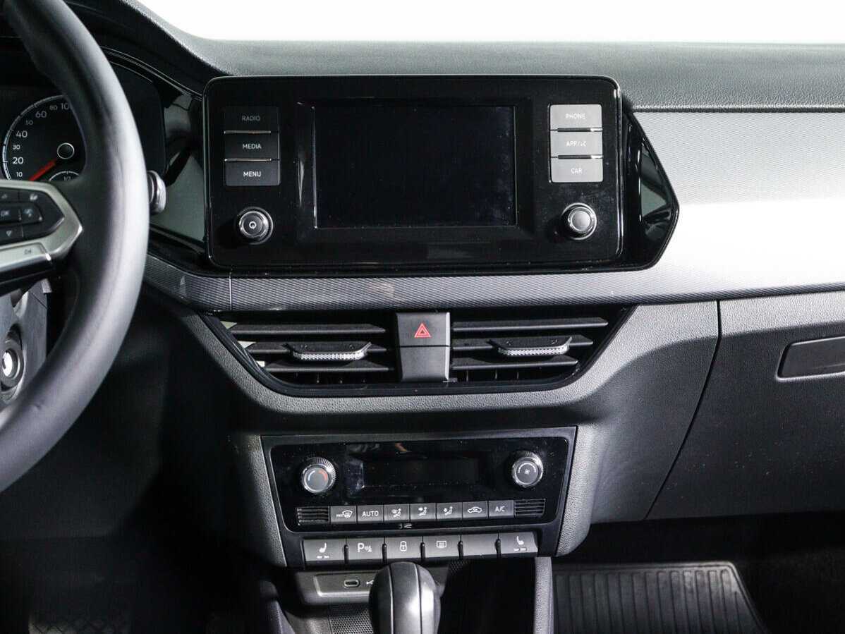 Купить Volkswagen Polo с пробегом. Фото: #10