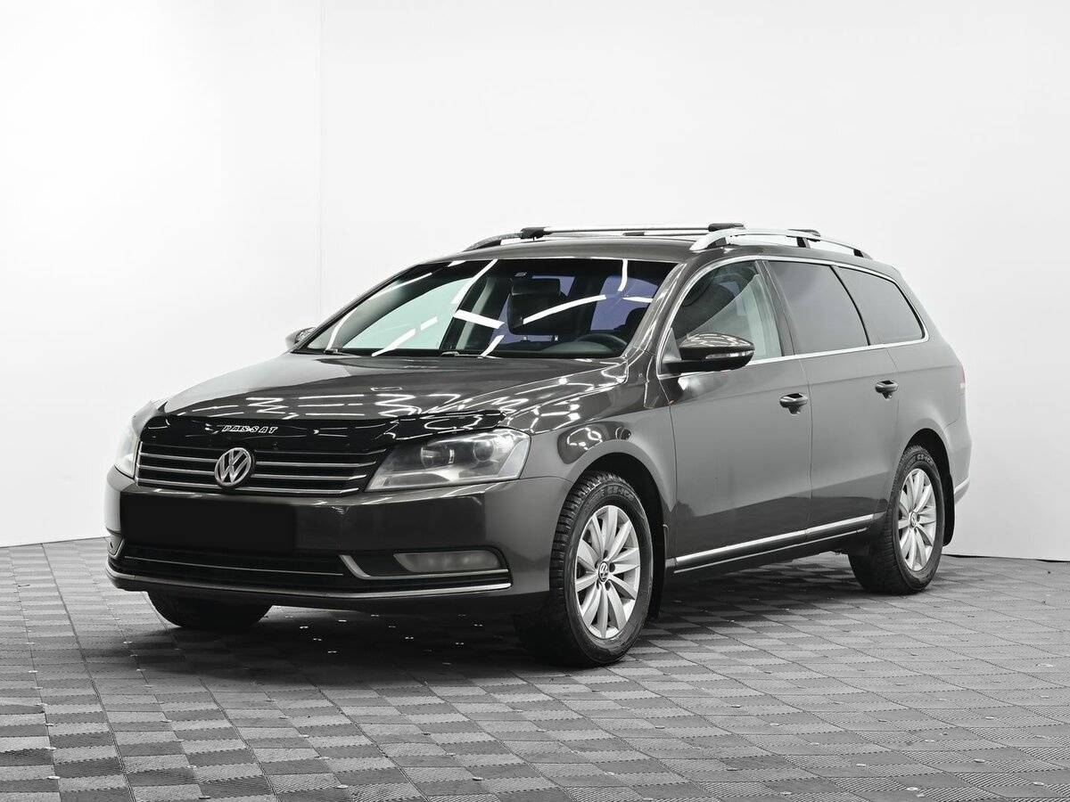 Купить Volkswagen Passat с пробегом. Посмотреть фото