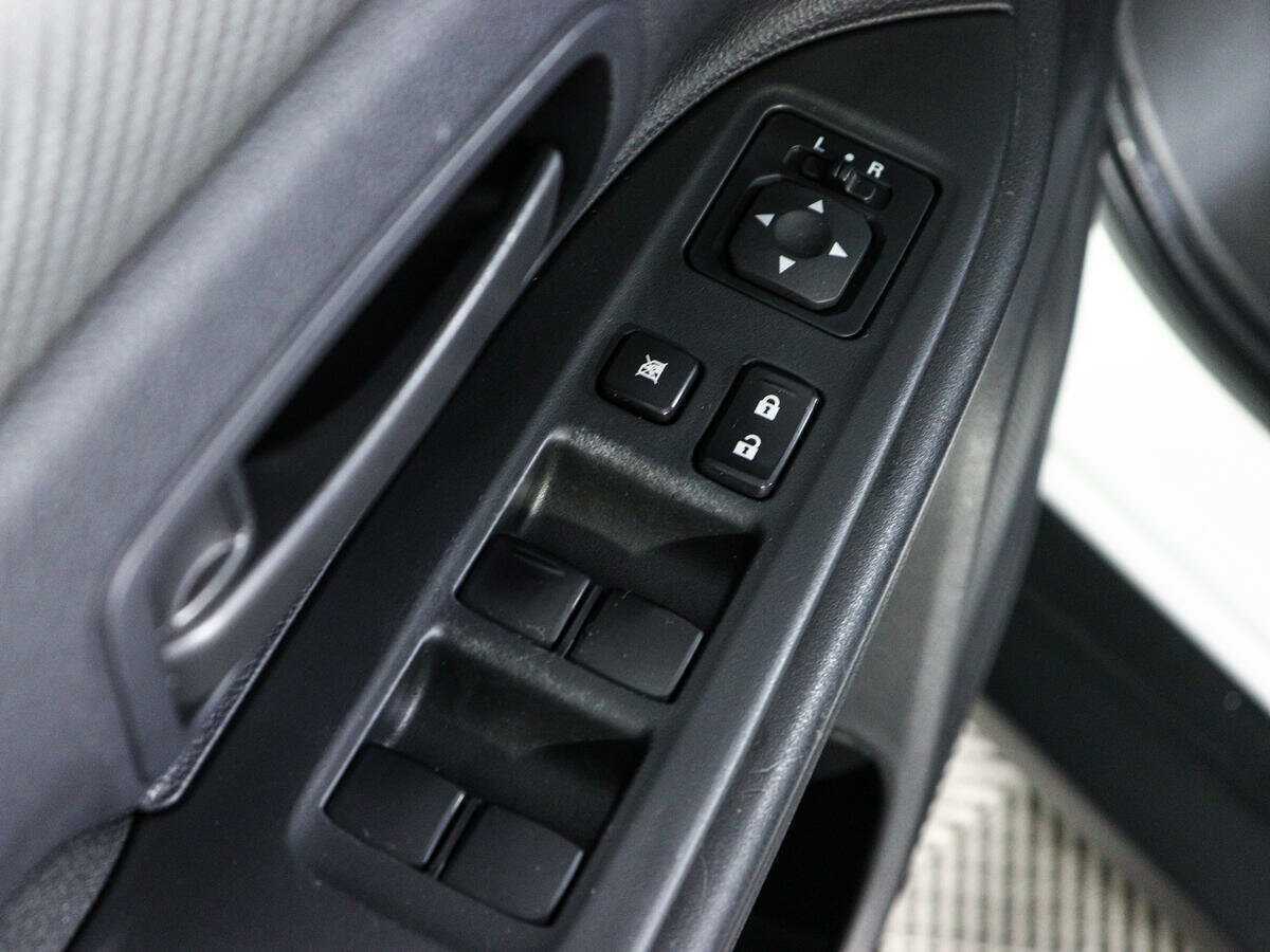 Купить Mitsubishi Outlander с пробегом. Фото: #14