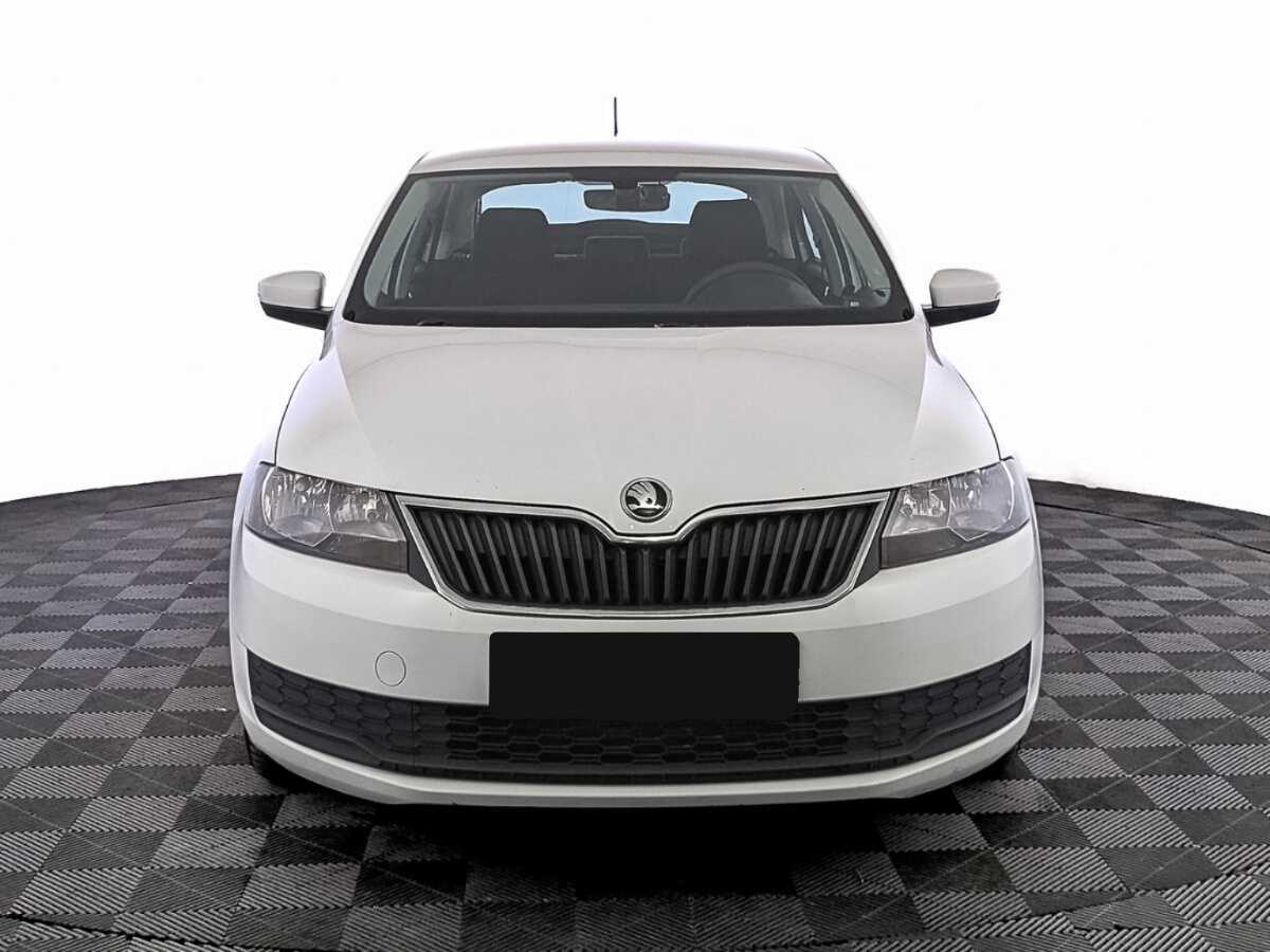 Купить Skoda Rapid с пробегом. Фото: #1