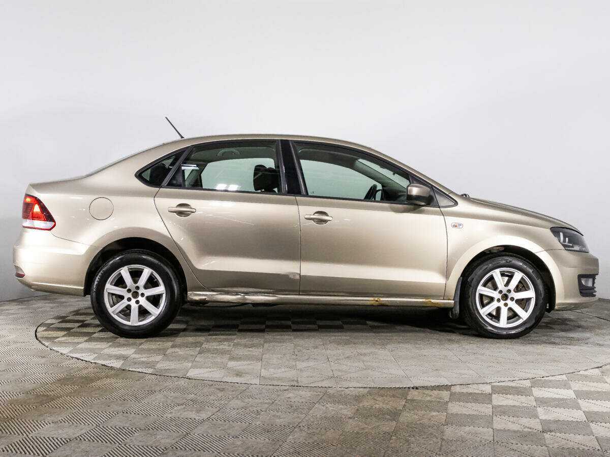 Купить Volkswagen Polo с пробегом. Фото: #3
