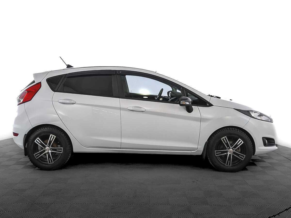 Купить Ford Fiesta с пробегом. Фото: #3