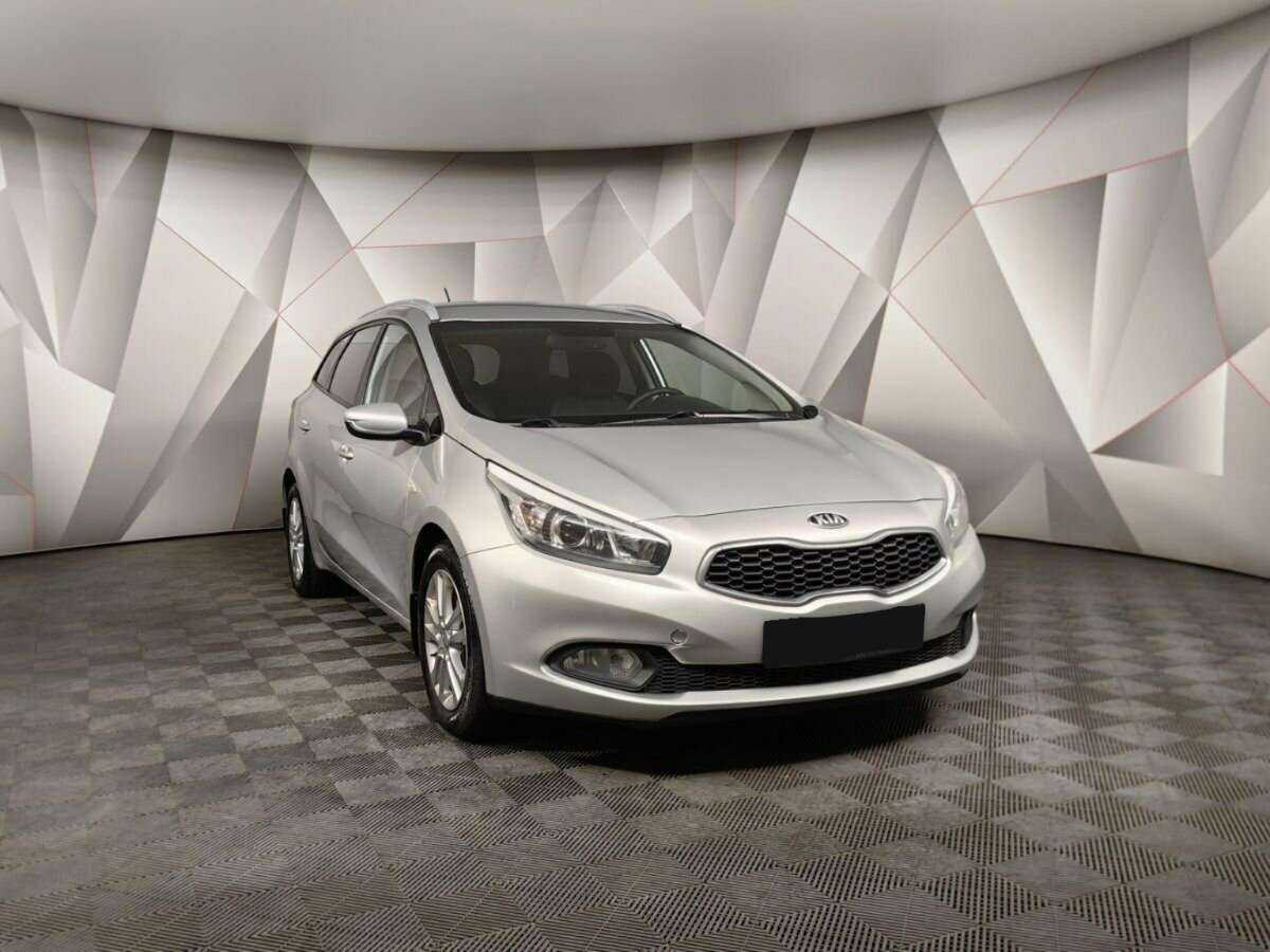 Купить Kia Ceed с пробегом. Фото: #2