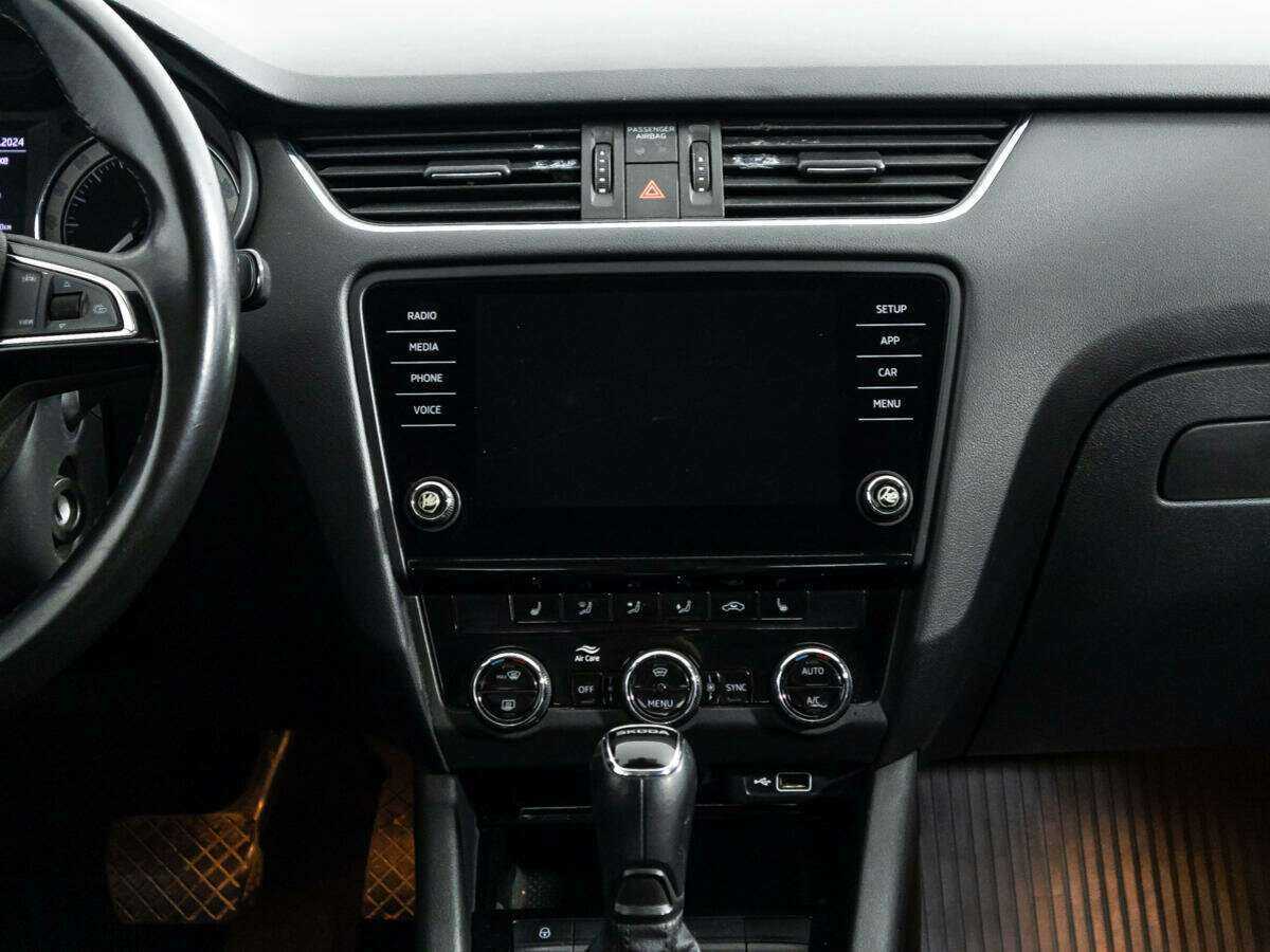 Купить Skoda Octavia с пробегом. Фото: #13