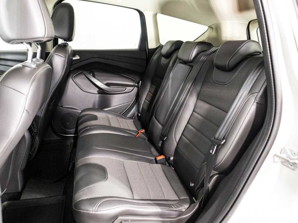 Купить Ford Kuga с пробегом. Фото: #9