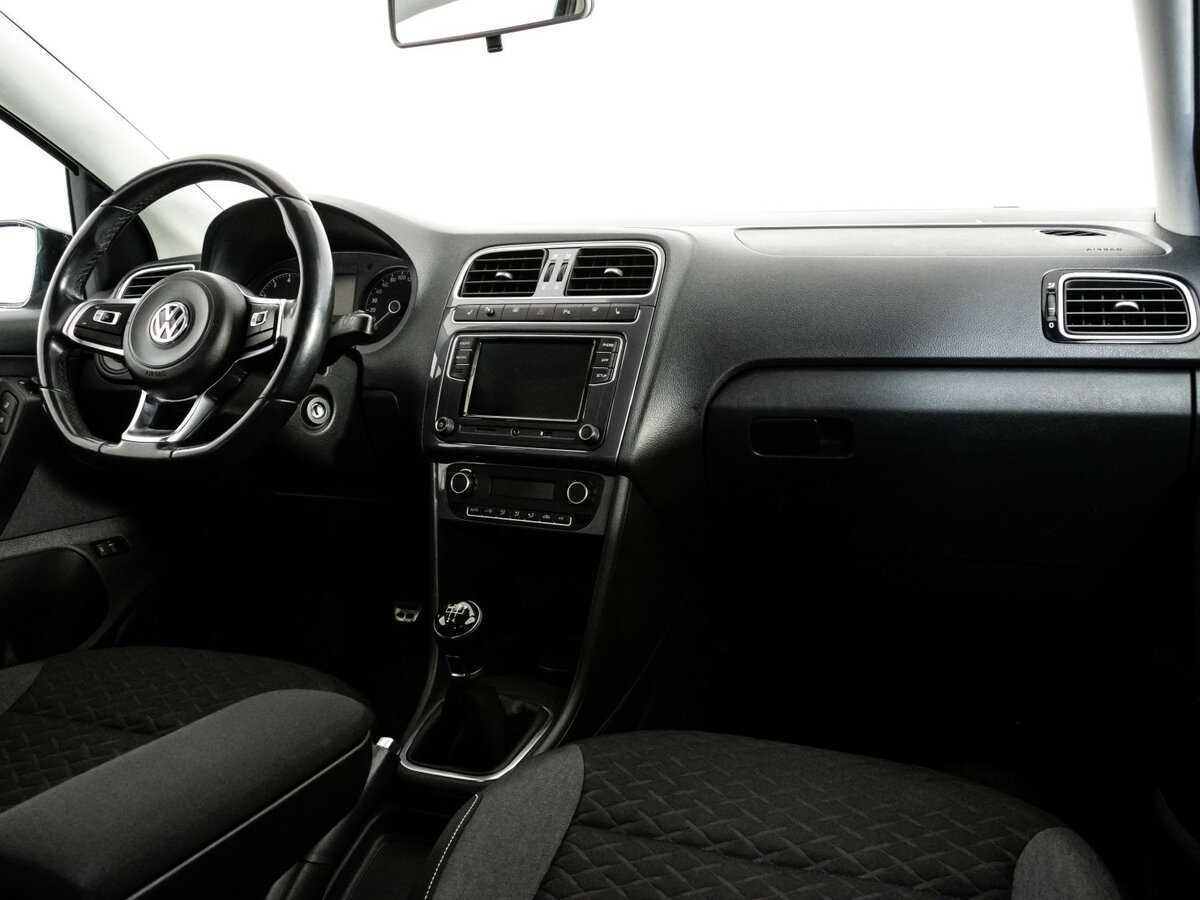 Купить Volkswagen Polo с пробегом. Фото: #6