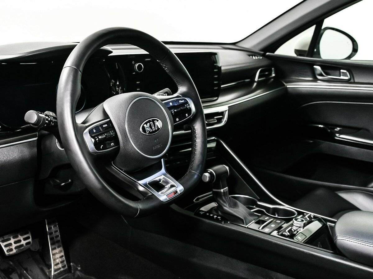 Купить Kia K5 с пробегом. Фото: #11