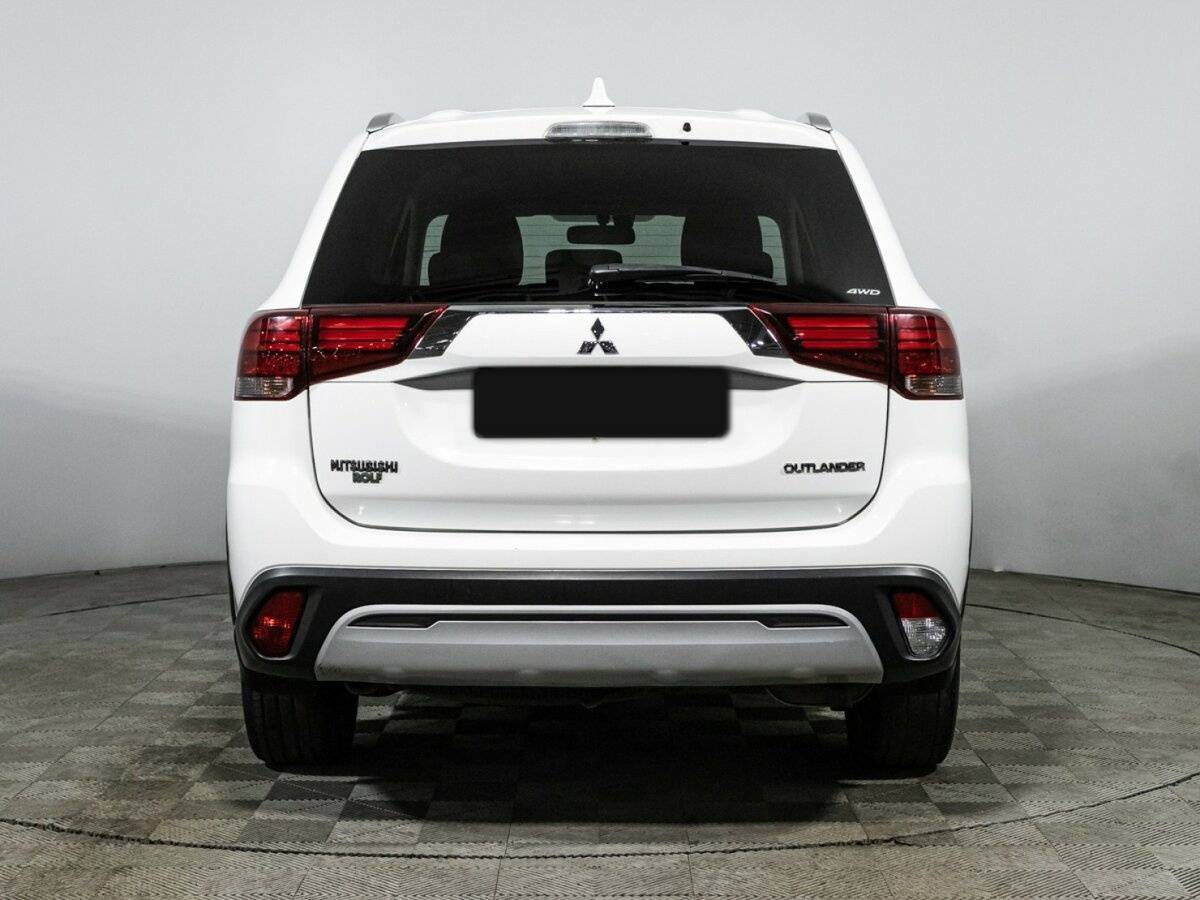 Купить Mitsubishi Outlander с пробегом. Фото: #5