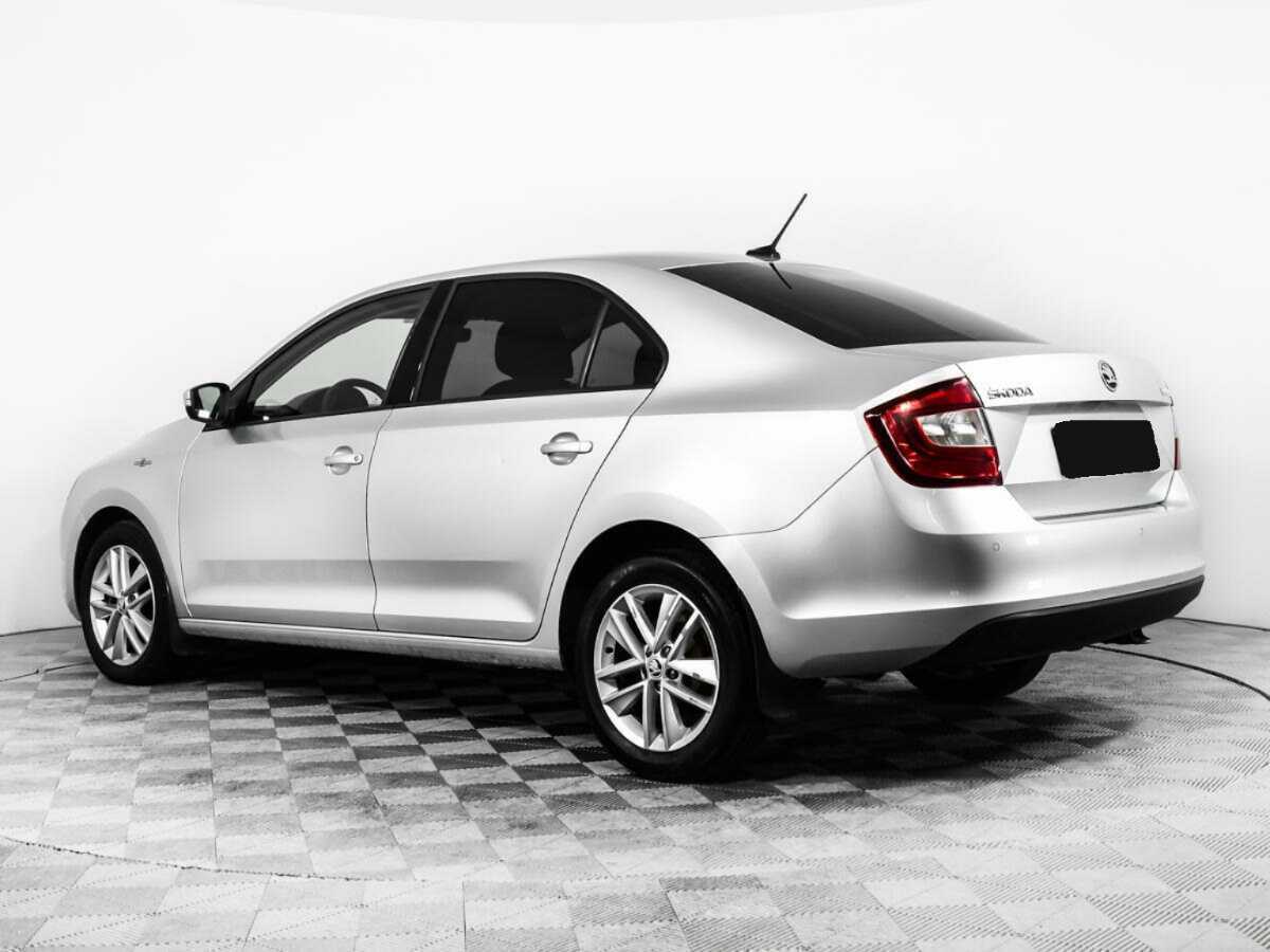Купить Skoda Rapid с пробегом. Фото: #6