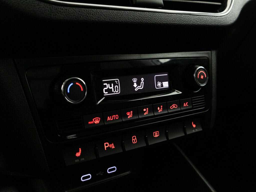 Купить Volkswagen Polo с пробегом. Фото: #14