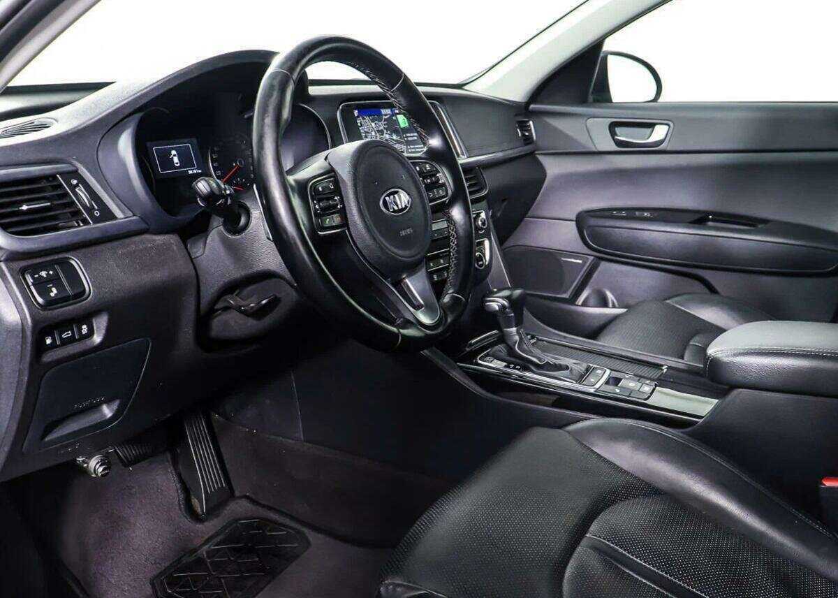 Купить Kia Optima с пробегом. Фото: #10