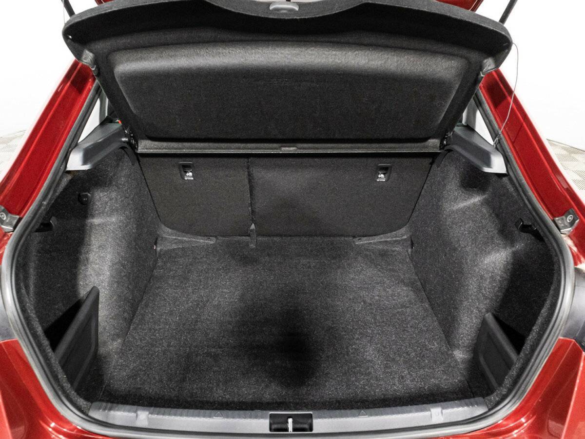 Купить Skoda Rapid с пробегом. Фото: #14