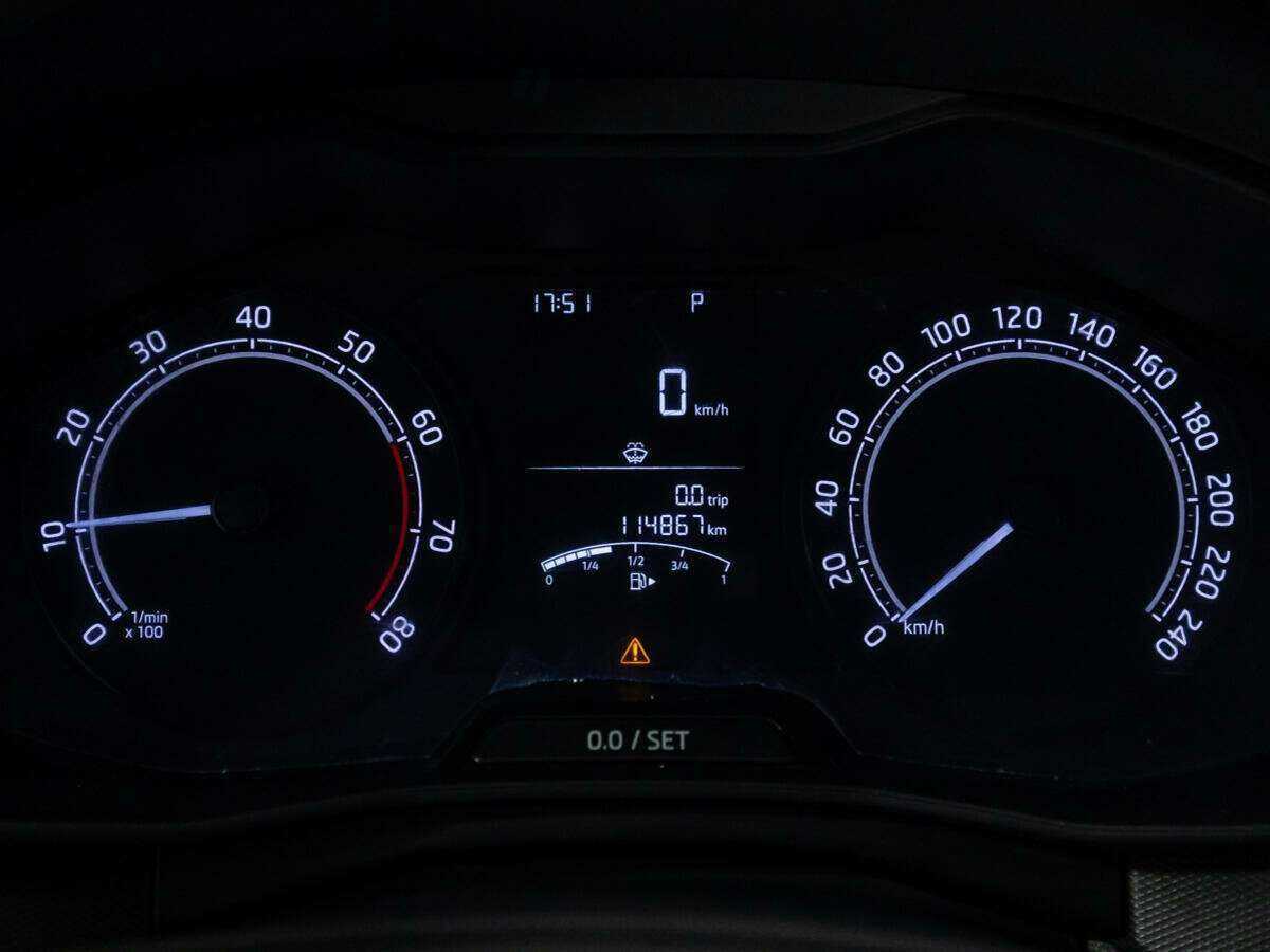 Купить Skoda Rapid с пробегом. Фото: #11