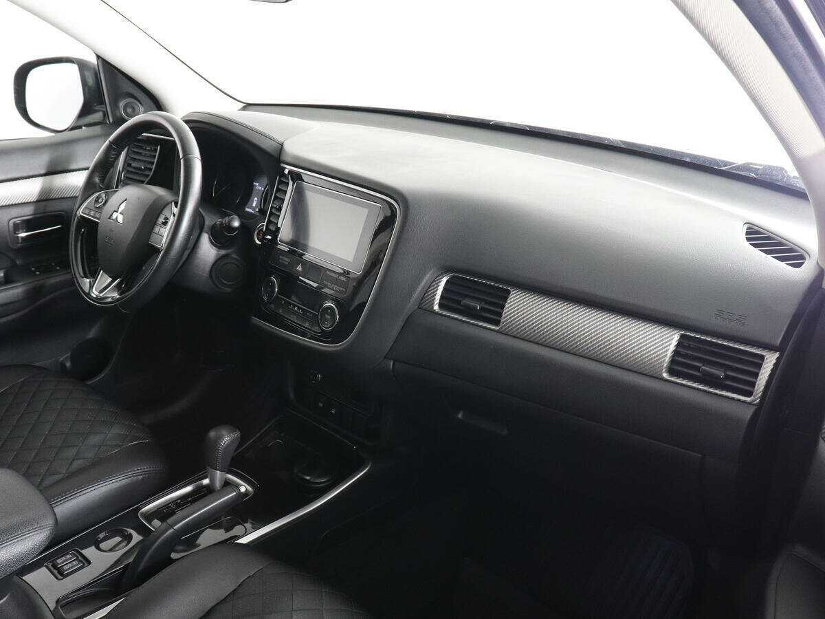 Купить Mitsubishi Outlander с пробегом. Фото: #9