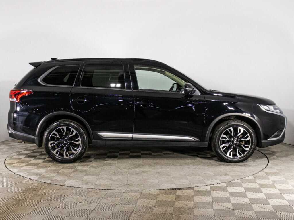 Купить Mitsubishi Outlander с пробегом. Фото: #3