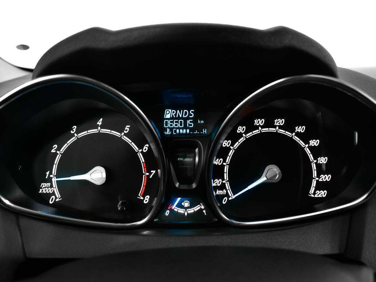 Купить Ford Fiesta с пробегом. Фото: #10