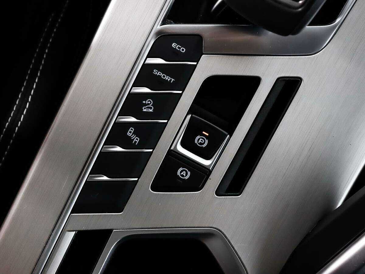 Купить Geely Coolray с пробегом. Фото: #10