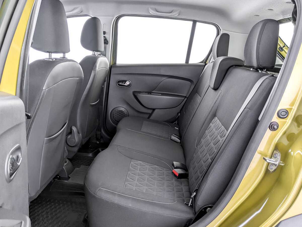 Купить Renault Sandero с пробегом. Фото: #9